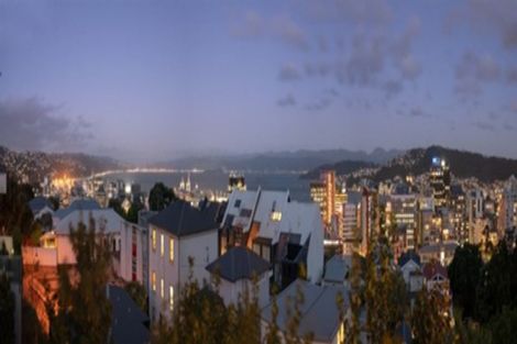 Photo of property in 15 Salmont Place, Kelburn, Wellington, 6012