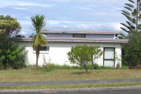 Photo of property in 145 Weatherly Road, Torbay, Auckland, 0630