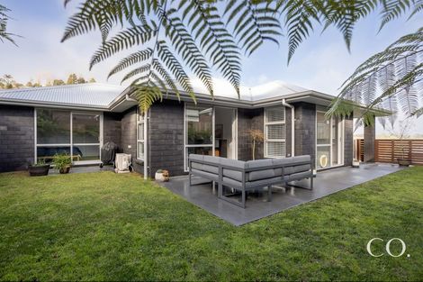 Photo of property in 284 Ballintoy Park Drive, Welcome Bay, Tauranga, 3175