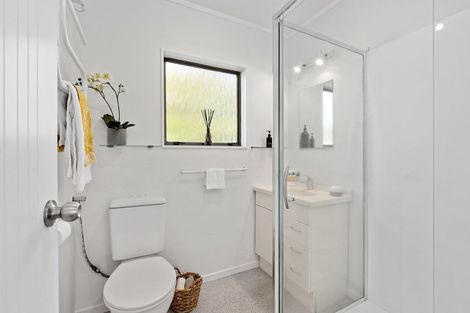 Photo of property in 4/448 Glenfield Road, Glenfield, Auckland, 0629