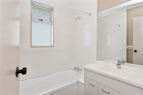 Photo of property in 484 Fraser Street, Parkvale, Tauranga, 3112