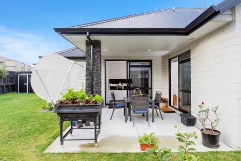 Photo of property in 23 Puhirake Crescent, Pyes Pa, Tauranga, 3112