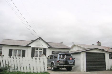 Photo of property in 100 Randwick Road, Moera, Lower Hutt, 5010
