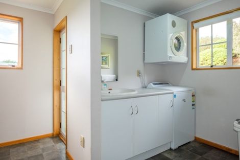 Photo of property in 2 Ettrick Street, Glenross, Dunedin, 9011