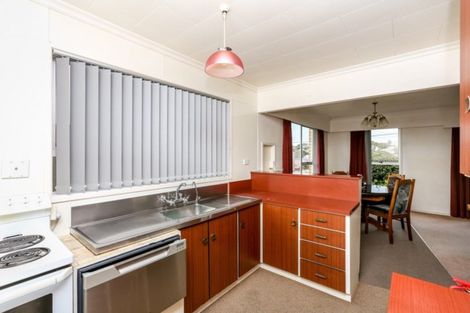 Photo of property in 3/10 Birdwood Avenue, Moturoa, New Plymouth, 4310