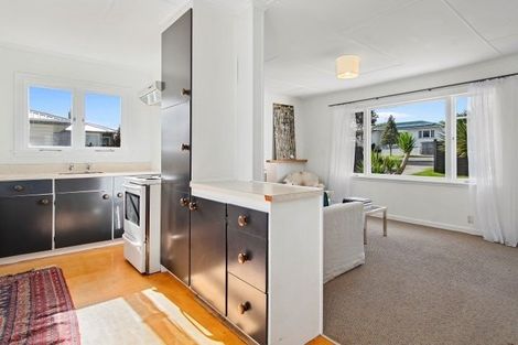 Photo of property in 11 Goods Road, Otumoetai, Tauranga, 3110