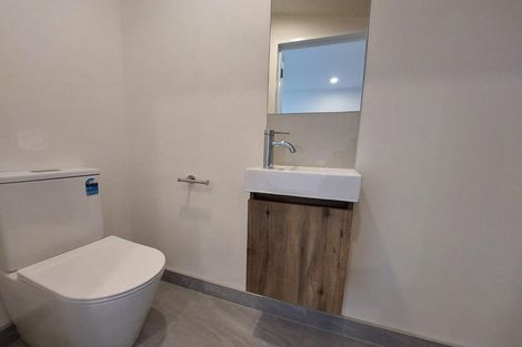 Photo of property in 7/474 West Coast Road, Glen Eden, Auckland, 0602