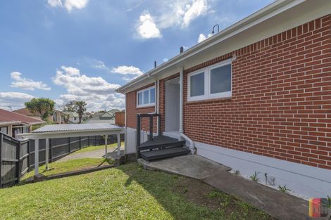 Photo of property in 35 Clark Road, Pahurehure, Papakura, 2113