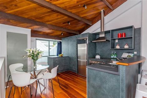 Photo of property in Metro Apartments, 8/220 Thorndon Quay, Pipitea, Wellington, 6011