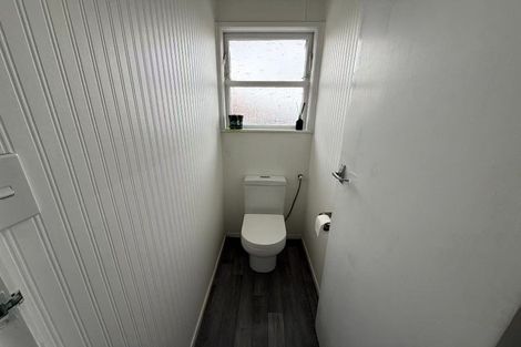 Photo of property in 21 Minaret Drive, Bucklands Beach, Auckland, 2014