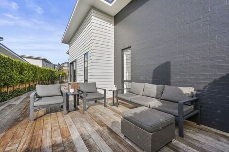 Photo of property in 5 Kuku Avenue, Red Beach, 0932