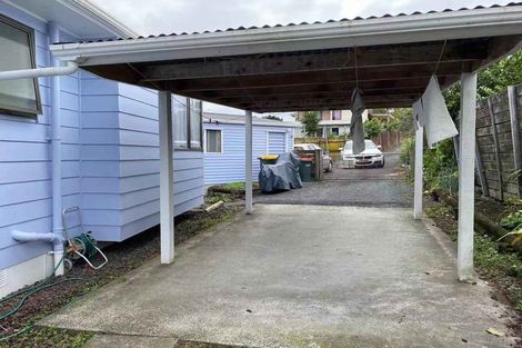 Photo of property in 226 Mahia Road, Weymouth, Auckland, 2103