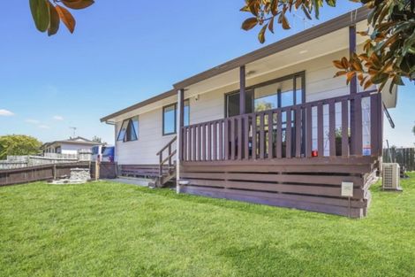 Photo of property in 18 Lloyd Drive, Nawton, Hamilton, 3200