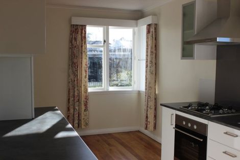 Photo of property in 43 Manawatu Street, Hokowhitu, Palmerston North, 4410