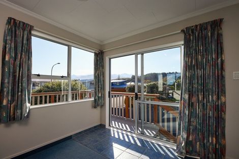 Photo of property in 10 Kotuku Road, South Bay, Kaikoura, 7300