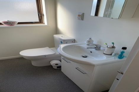 Photo of property in 3/49 Apu Crescent, Lyall Bay, Wellington, 6022