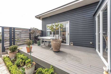 Photo of property in 5 Toi Street, Tawhero, Whanganui, 4501