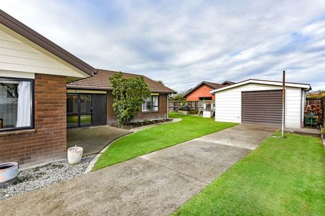 Photo of property in 17 Lakeview Place, Halswell, Christchurch, 8025