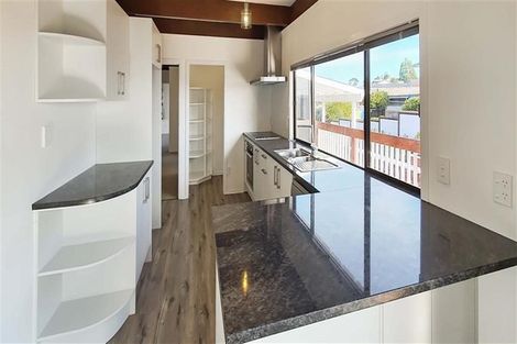 Photo of property in 11 Da Vinci Place, West Harbour, Auckland, 0618