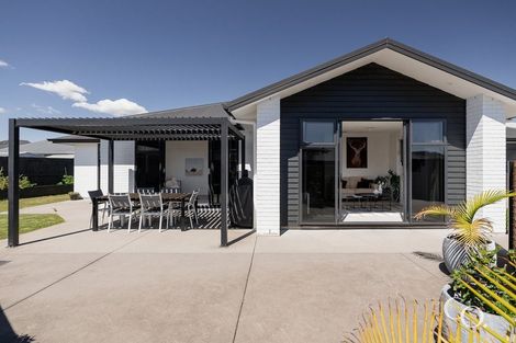 Photo of property in 51 Kahuparere Crescent, Pyes Pa, Tauranga, 3112