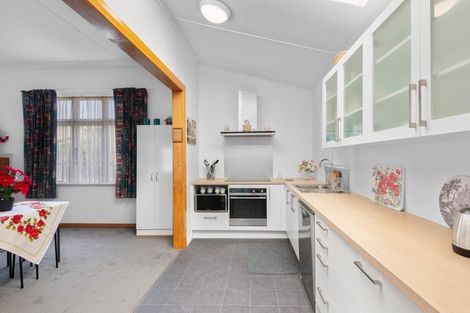 Photo of property in 124 Prince Albert Road, Saint Kilda, Dunedin, 9012