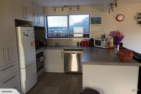 Photo of property in 2/21 Ensign Street, Halswell, Christchurch, 8025