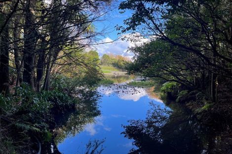 Photo of property in 384 Clifton Road, Whitford, Howick, 2571