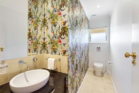 Photo of property in 52-56 Winara Avenue, Waikanae, 5036