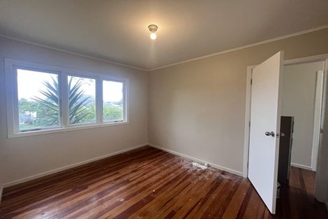 Photo of property in 3 Ozich Avenue, Te Atatu South, Auckland, 0610