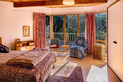 Photo of property in 13 The Parade, Paekakariki, 5034