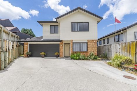 Photo of property in 21 Andover Way, Goodwood Heights, Auckland, 2105