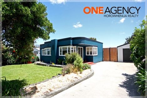 Photo of property in 42 Mckenzie Street, Levin, 5510