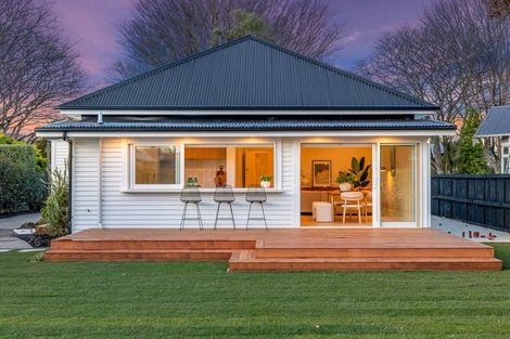 Photo of property in 17 Severn Street, St Albans, Christchurch, 8014