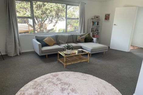 Photo of property in 176 Queens Drive, Lyall Bay, Wellington, 6022