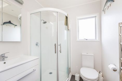 Photo of property in 11 John Witton Drive, Crofton Downs, Wellington, 6035