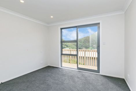 Photo of property in 1 Rarangi Way, Owhiro Bay, Wellington, 6023