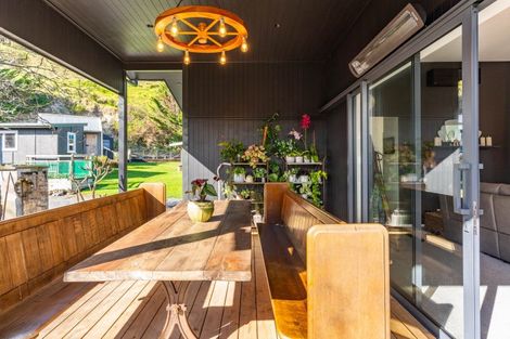 Photo of property in 6 The Strand, Whakapirau, Maungaturoto, 0583