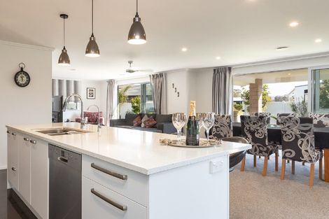 Photo of property in 2/16 Dune View Drive, Mangawhai, 0505