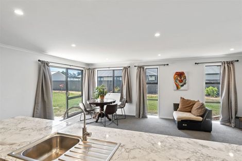 Photo of property in 16 Suffolk Drive, Kirwee, 7571