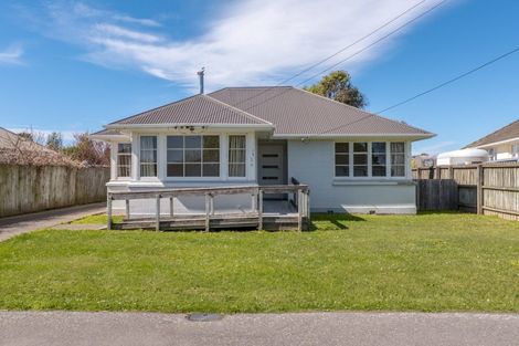 Photo of property in 24 Oakland Street, Northcote, Christchurch, 8052