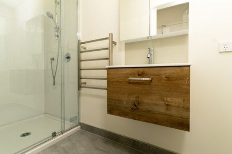 Photo of property in 8/327 Glengarry Road, Glen Eden, Auckland, 0602