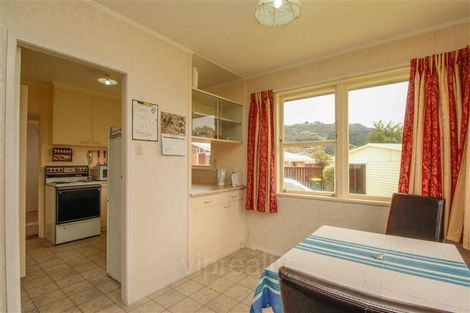 Photo of property in 22 Cochrane Street, Fairy Springs, Rotorua, 3015