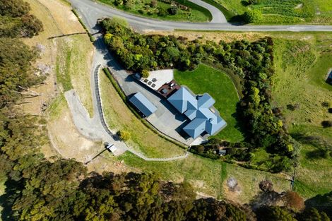 Photo of property in 64 Waipuka Road, Waimarama, Havelock North, 4294