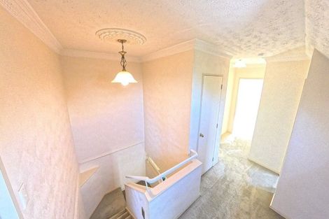 Photo of property in 1 Dresdan Court, Hokowhitu, Palmerston North, 4410