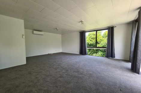 Photo of property in 1/9 Kirrie Avenue, Te Atatu South, Auckland, 0610