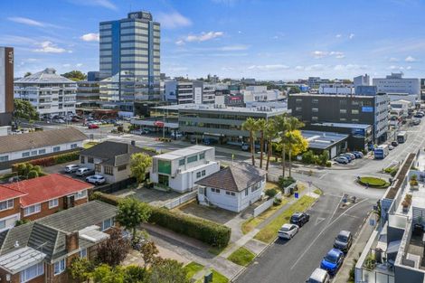 Photo of property in 1/19 Huron Street, Takapuna, Auckland, 0622