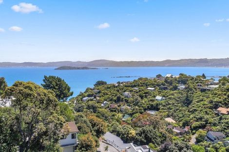 Photo of property in 12 Latham Road, York Bay, Lower Hutt, 5013