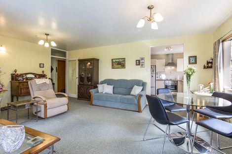 Photo of property in 11 Pengelly Place, Parakai, 0830