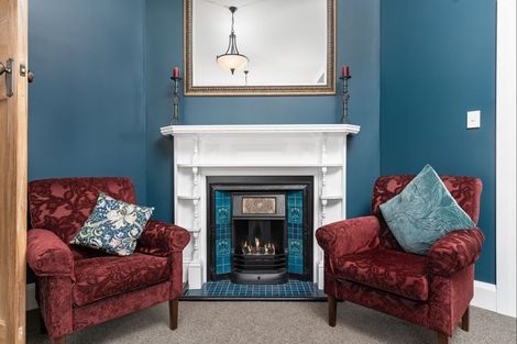 Photo of property in 260-262 High Street North, Carterton, 5713