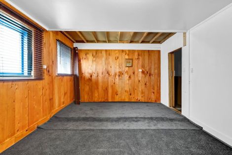 Photo of property in 96 Bridge Street, Eltham, 4322